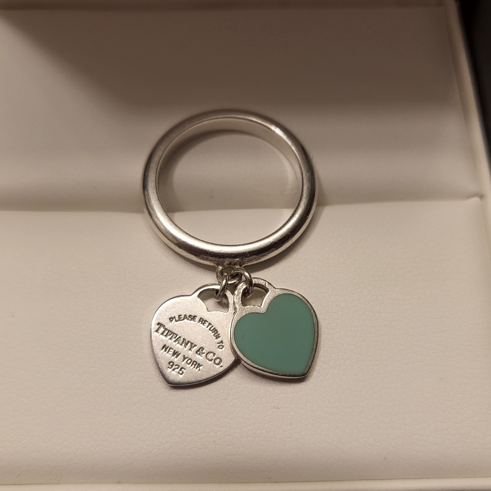 Pristine Tiffany Enamel Heart Ring size 5.75
